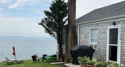 Acogedora cabaña en la playa de Nueva Inglaterra con playa privada y rampa para botes, vistas increíbles