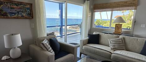 Smart TV, libri, stampante