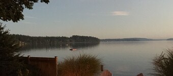 the Beach Suite on Lemolo!    CLEAN & PRIVATE ... getaway & relax.