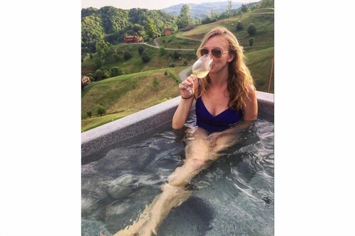 Blue Moon Lodge, Beautiful Views, Hot Tub, Firepit, 15 Mins from Boone