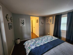 1 bedroom, desk, iron/ironing board, free WiFi