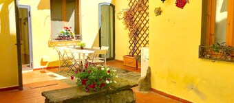 Garden house from the 15th century near the Ponte Vecchio