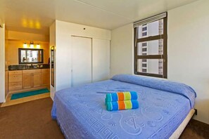 1 chambre, fer et planche à repasser, accès au Wi-Fi (inclus)