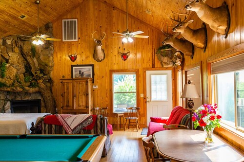 Tifton, GA - Shalom Guest House - Cabin in Peaceful Setting