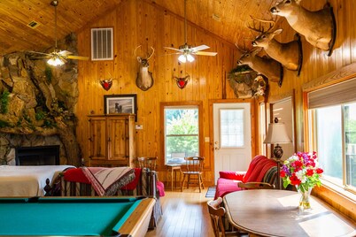 Tifton, GA - Shalom Guest House - Cabin in Peaceful Setting