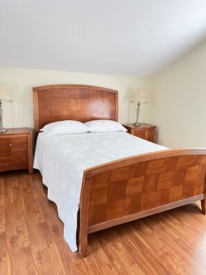 5 habitaciones, tabla de planchar con plancha y wifi gratis