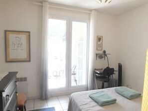 1 Schlafzimmer, Bügeleisen/Bügelbrett, kostenloses WLAN, Bettwäsche