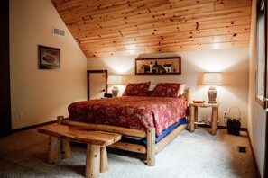 5 slaapkamers, een strijkplank/strijkijzer, wifi, beddengoed