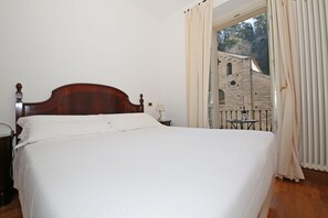 1 makuuhuone, silitysrauta/-lauta, Wi-Fi, vuodevaatteet