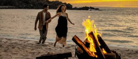 Plage, chaises longues, serviettes de plage