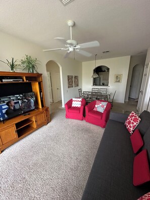 Smart TV, DVD player
