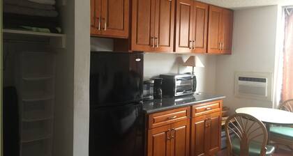 Waikiki Hotel Studio @ Hawaiian Monarch -hotellin rakennus