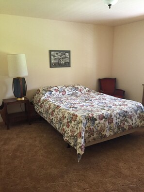 3 chambres, lit de bébé portatif, accès au Wi-Fi (inclus)