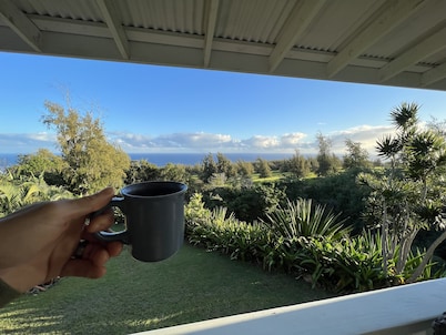 "The land of Sunshine" - fantastic ocean views, peaceful, romantic getaway