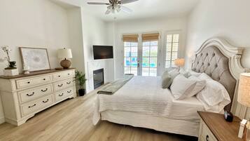 3 bedrooms, iron/ironing board, travel crib, free WiFi