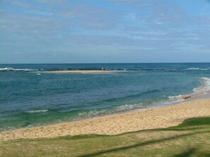 In Strandnähe, Liegestühle, Strandtücher