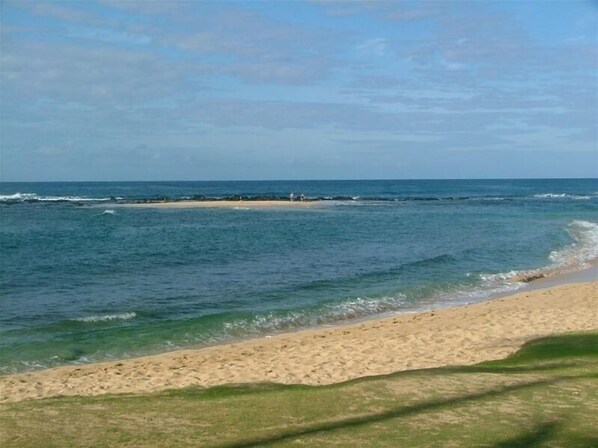 Plage à proximité, chaise longue, serviettes de plage