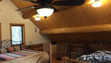 1 bedroom, travel crib, bed sheets