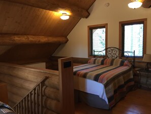 1 Schlafzimmer, Reisekinderbett, Bettwäsche