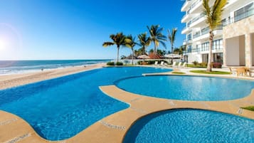 Outdoor pool, a heated pool