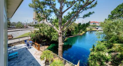 Kauniisti uusittu Town Home, Water View, ilmainen nopea WiFi