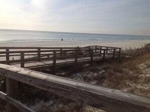 Beach nearby, sun loungers, beach towels