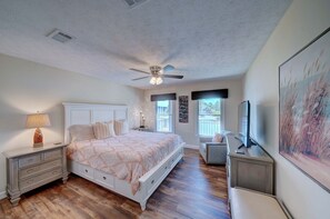 3 soverom, strykejern/-brett, wi-fi (inkludert) og sengetøy