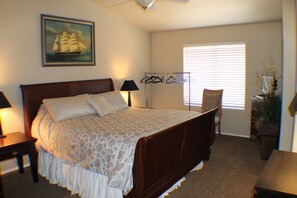 5 dormitoris, planxa i posts de planxar, wifi i roba de llit 