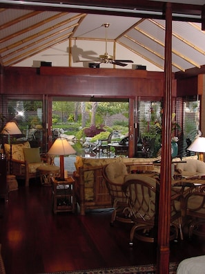 Interior - The Bali House - a tropical paradise in North Carolina! (Wilmington)