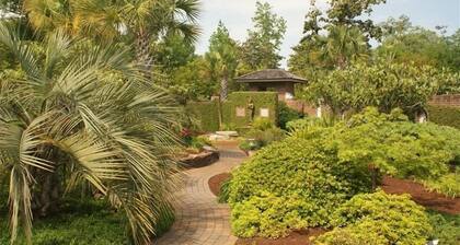 The Bali House - a tropical paradise in North Carolina!