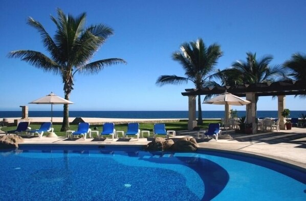 Piscine extérieure, piscine chauffée