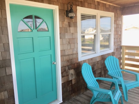Terrace/patio. Atlantic Oasis, less than 1 block to the beach! Private & Spacious, Full Kitchen