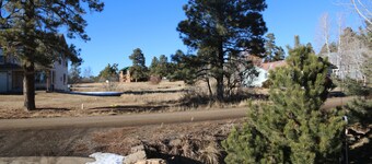 Cozy Townhouse in Uptown Pagosa Near Golf Course