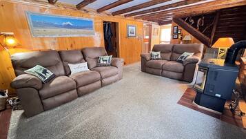 Smart TV, fireplace, video games, DVD player