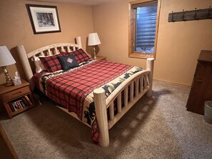 4 عدّة غرف نوم ومكواة/لوح كي وسرير سفر وواي فاي مجانًا