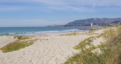 Mid-century Modest Cottage at Pierpont Beach