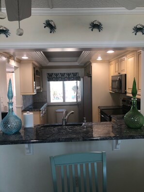 Fridge, microwave, dishwasher, coffee/tea maker
