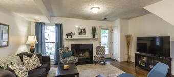 En renovert 3 soverom, 2. 5 Bath Rekkehus i Downtown Lexington.