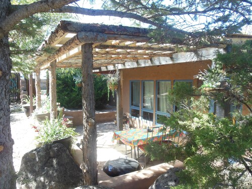 CHARMING TAOS ADOBE HOME