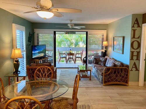 Beautiful Kamaole Beach Park two bed two bath Condo