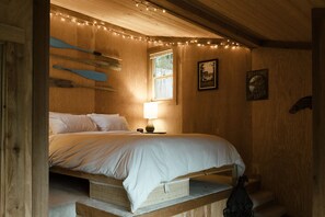 3 chambres, fer et planche à repasser, literie fournie