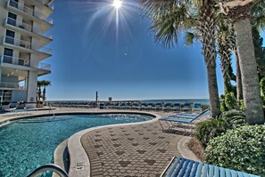 Piscina coperta, piscina all'aperto