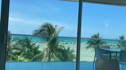 Luxury & Comfort Steps from the Beach- 2 Pools! Family Friendly & Gourmet Cook!