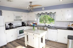 Réfrigérateur, micro-ondes