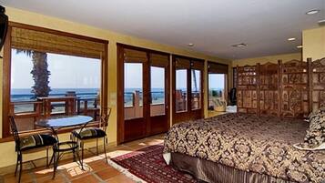 5 bedrooms, iron/ironing board, free WiFi, bed sheets