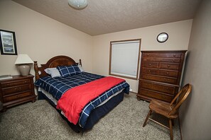 3 chambres, bureau, Wi-Fi gratuit, draps fournis