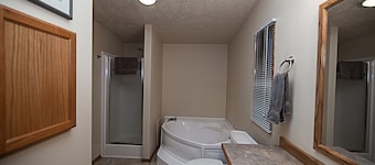 Bighorn River fly fishing - Lake bass fishing - Waterfowling - Sleeps 2 - 8