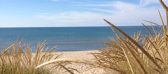 Bayfront King, Harbor View & Porch,Parking, Location!