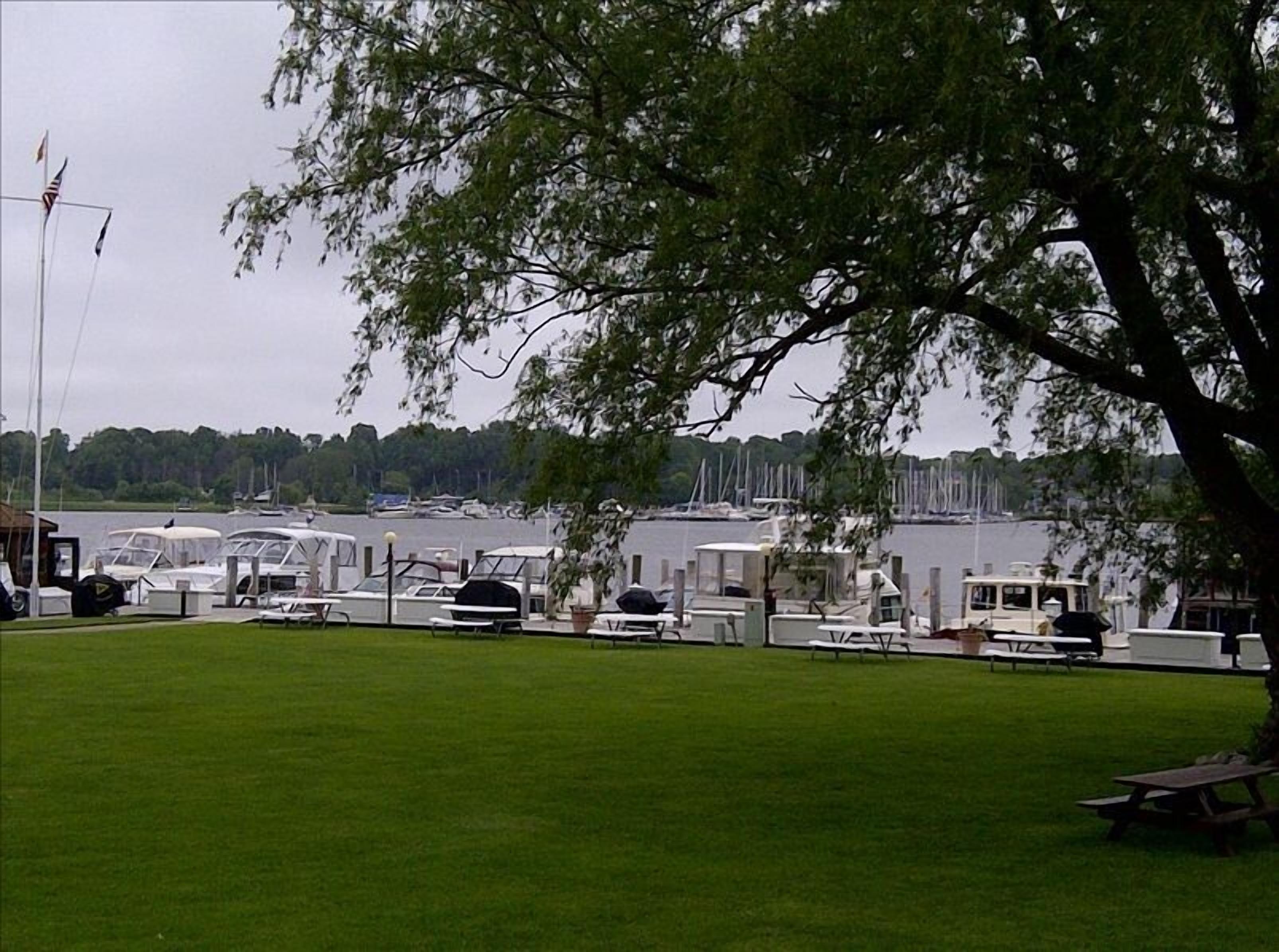 Bayfront King, Harbor View & Porch,  Location, Location!