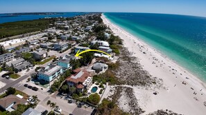 Am Strand, LiegestĂŒhle, StrandtĂŒcher